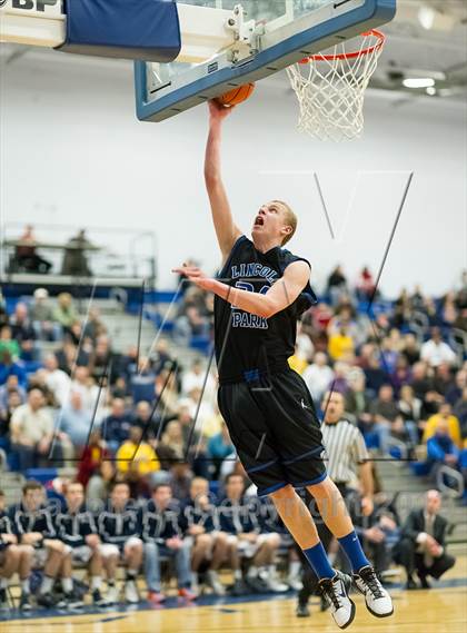 Thumbnail 2 in Bishop Carroll vs. Lincoln Park Performing Arts (PIAA Class A Quarterfinal) photogallery.