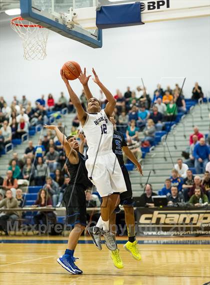 Thumbnail 1 in Bishop Carroll vs. Lincoln Park Performing Arts (PIAA Class A Quarterfinal) photogallery.