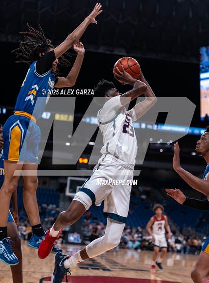 Thumbnail 3 in Dallas Kimball vs. Houston Washington (UIL 4A Basketball Division I Final) photogallery.