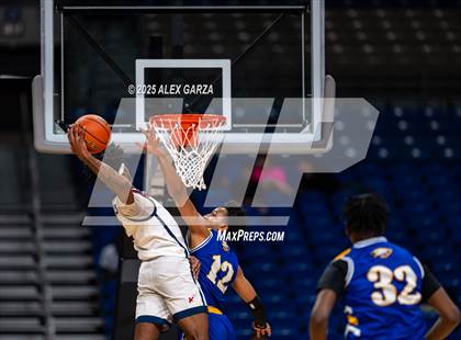 Thumbnail 3 in Dallas Kimball vs. Houston Washington (UIL 4A Basketball Division I Final) photogallery.