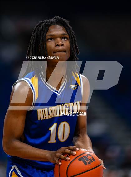 Thumbnail 3 in Dallas Kimball vs. Houston Washington (UIL 4A Basketball Division I Final) photogallery.
