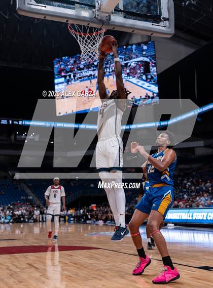 Thumbnail 3 in Dallas Kimball vs. Houston Washington (UIL 4A Basketball Division I Final) photogallery.