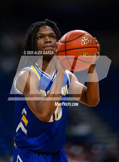 Thumbnail 2 in Dallas Kimball vs. Houston Washington (UIL 4A Basketball Division I Final) photogallery.