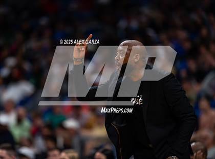 Thumbnail 3 in Dallas Kimball vs. Houston Washington (UIL 4A Basketball Division I Final) photogallery.