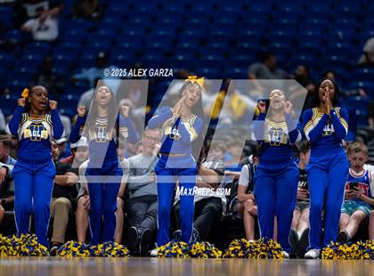 Thumbnail 2 in Dallas Kimball vs. Houston Washington (UIL 4A Basketball Division I Final) photogallery.