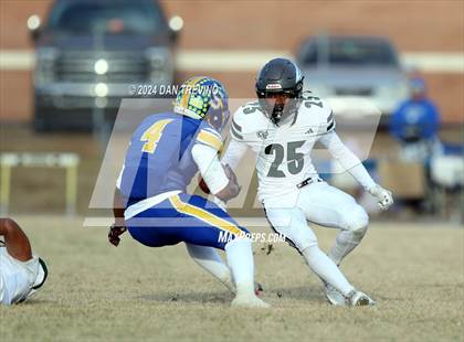 Thumbnail 2 in Colonial Forge vs Oscar Smith (VHSL Class 6 Semifinal) photogallery.