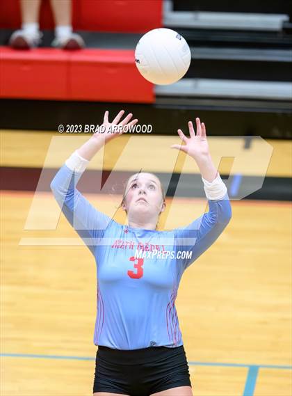 Thumbnail 3 in St. Stephens @ North Iredell (NCHSAA 3A Round 2) photogallery.