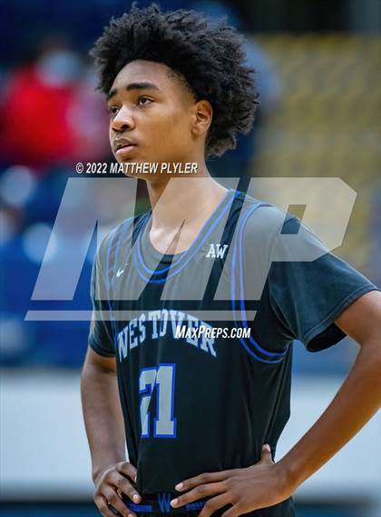 Thumbnail 1 in New Hanover vs. Westover (Cumberland County Holiday Classic) photogallery.