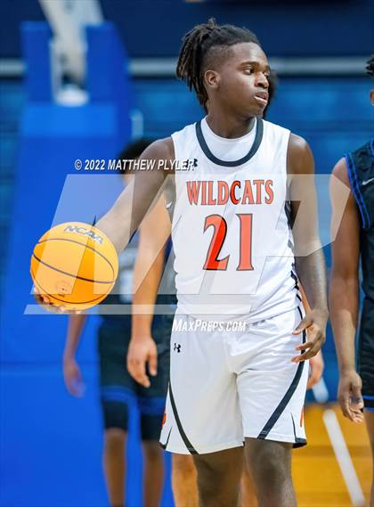Thumbnail 1 in New Hanover vs. Westover (Cumberland County Holiday Classic) photogallery.