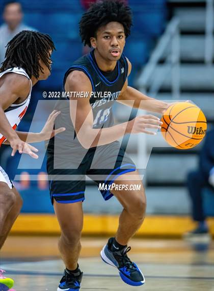 Thumbnail 1 in New Hanover vs. Westover (Cumberland County Holiday Classic) photogallery.