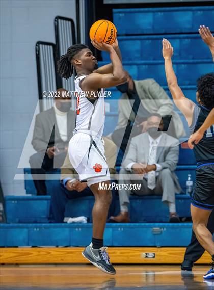 Thumbnail 1 in New Hanover vs. Westover (Cumberland County Holiday Classic) photogallery.