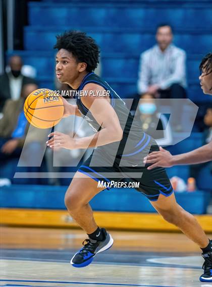 Thumbnail 3 in New Hanover vs. Westover (Cumberland County Holiday Classic) photogallery.