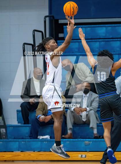 Thumbnail 2 in New Hanover vs. Westover (Cumberland County Holiday Classic) photogallery.
