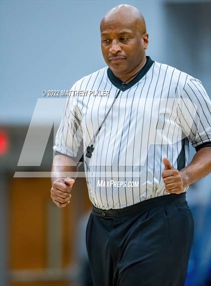 Thumbnail 2 in New Hanover vs. Westover (Cumberland County Holiday Classic) photogallery.