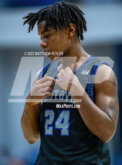 Thumbnail 1 in New Hanover vs. Westover (Cumberland County Holiday Classic) photogallery.