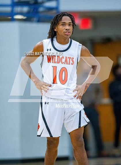 Thumbnail 1 in New Hanover vs. Westover (Cumberland County Holiday Classic) photogallery.