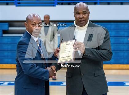 Thumbnail 2 in New Hanover vs. Westover (Cumberland County Holiday Classic) photogallery.