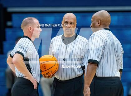 Thumbnail 2 in New Hanover vs. Westover (Cumberland County Holiday Classic) photogallery.