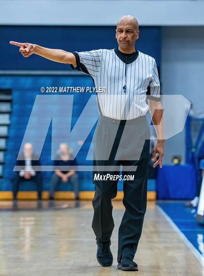 Thumbnail 1 in New Hanover vs. Westover (Cumberland County Holiday Classic) photogallery.