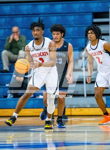 Thumbnail 2 in New Hanover vs. Westover (Cumberland County Holiday Classic) photogallery.