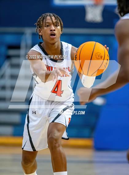 Thumbnail 2 in New Hanover vs. Westover (Cumberland County Holiday Classic) photogallery.