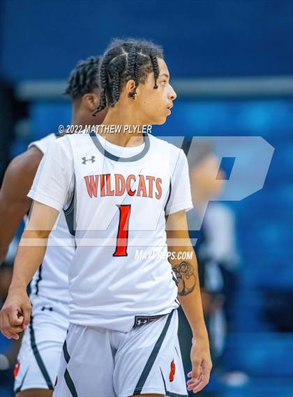 Thumbnail 1 in New Hanover vs. Westover (Cumberland County Holiday Classic) photogallery.
