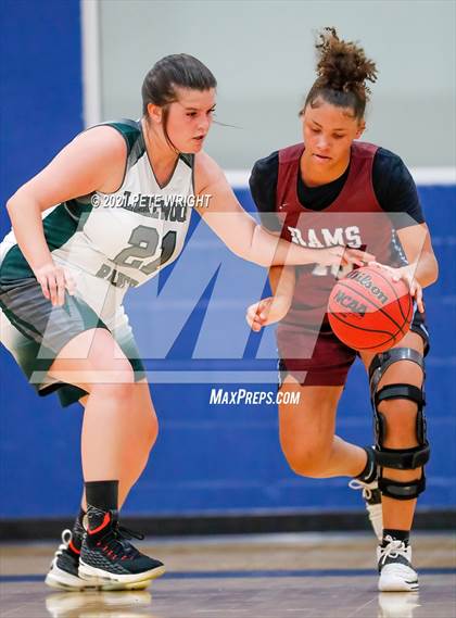 Thumbnail 1 in Manatee vs Sarasota Girls Basketball Allstar Game photogallery.