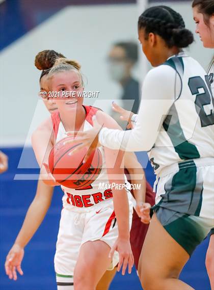 Thumbnail 3 in Manatee vs Sarasota Girls Basketball Allstar Game photogallery.