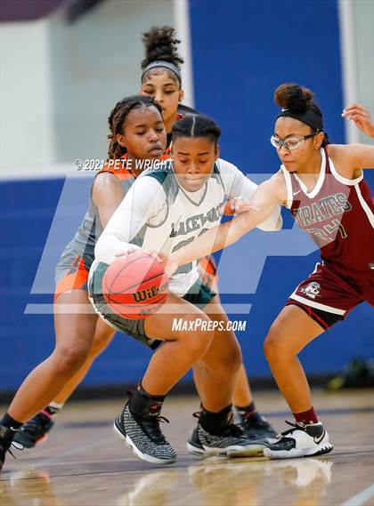 Thumbnail 2 in Manatee vs Sarasota Girls Basketball Allstar Game photogallery.