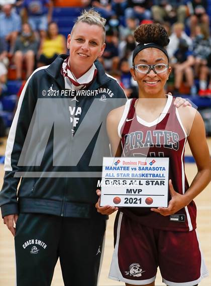 Thumbnail 3 in Manatee vs Sarasota Girls Basketball Allstar Game photogallery.