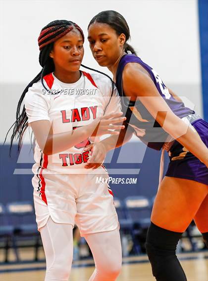 Thumbnail 3 in Manatee vs Sarasota Girls Basketball Allstar Game photogallery.