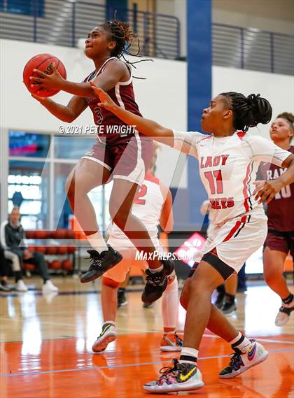 Thumbnail 2 in Manatee vs Sarasota Girls Basketball Allstar Game photogallery.