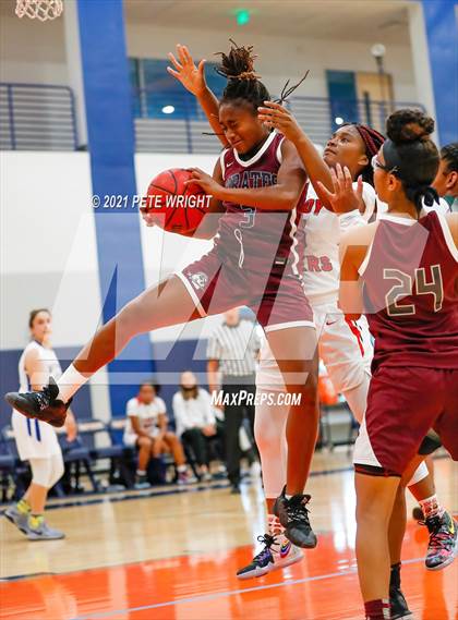 Thumbnail 2 in Manatee vs Sarasota Girls Basketball Allstar Game photogallery.