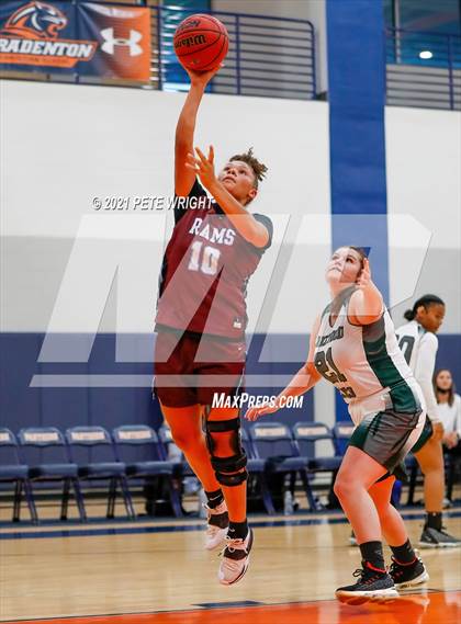 Thumbnail 3 in Manatee vs Sarasota Girls Basketball Allstar Game photogallery.