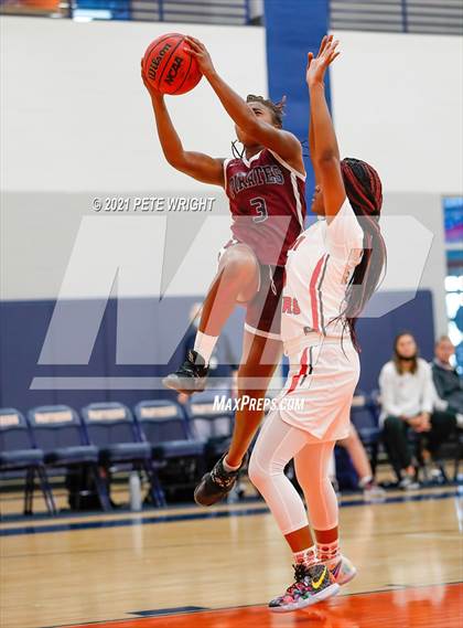 Thumbnail 3 in Manatee vs Sarasota Girls Basketball Allstar Game photogallery.