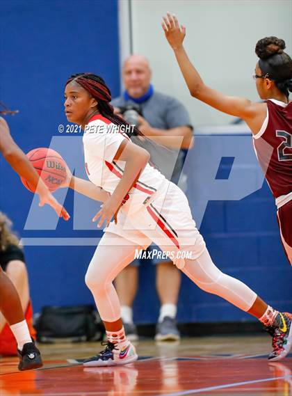 Thumbnail 3 in Manatee vs Sarasota Girls Basketball Allstar Game photogallery.