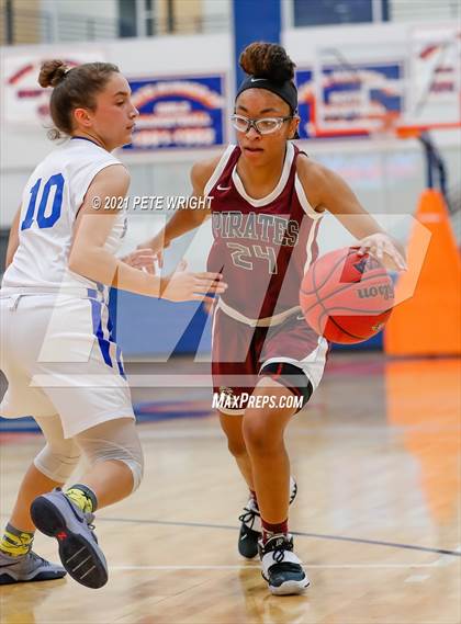 Thumbnail 1 in Manatee vs Sarasota Girls Basketball Allstar Game photogallery.