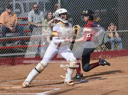 Thumbnail 2 in Esperanza @ El Modena photogallery.