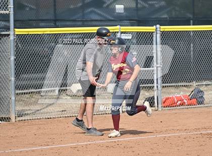 Thumbnail 1 in Esperanza @ El Modena photogallery.