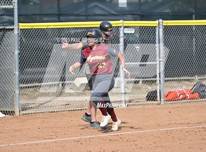 Thumbnail 2 in Esperanza @ El Modena photogallery.