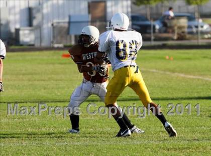 Thumbnail 3 in Stony Point Freshmen Gold @ Round Rock Westwood Freshmen White (9/23/2010) photogallery.
