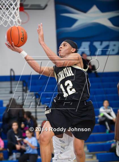 Thumbnail 3 in Galena Park vs. Klein Collins (McDonald's Texas Invitational) photogallery.