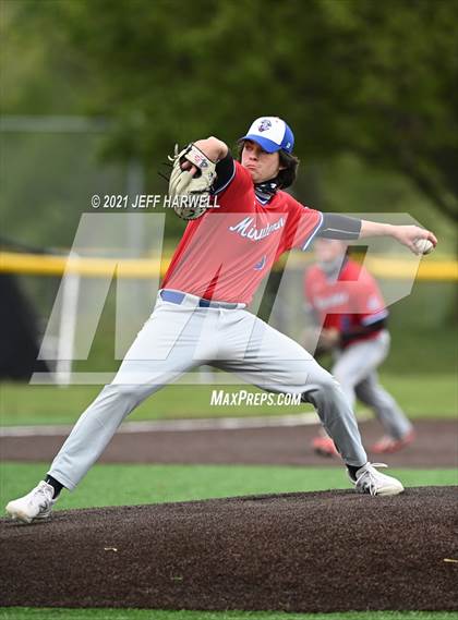 Thumbnail 3 in GlenOak @ Revere photogallery.