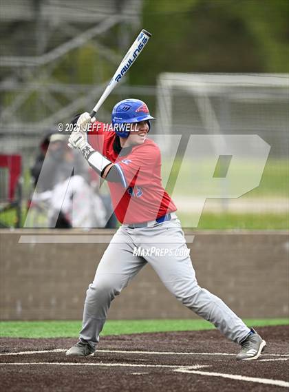 Thumbnail 3 in GlenOak @ Revere photogallery.