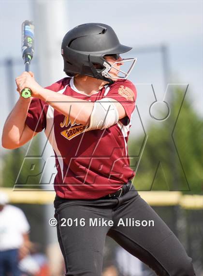 Thumbnail 2 in Siegel vs Montini photogallery.