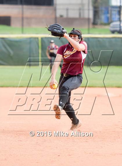 Thumbnail 1 in Siegel vs Montini photogallery.