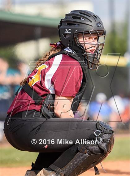 Thumbnail 1 in Siegel vs Montini photogallery.