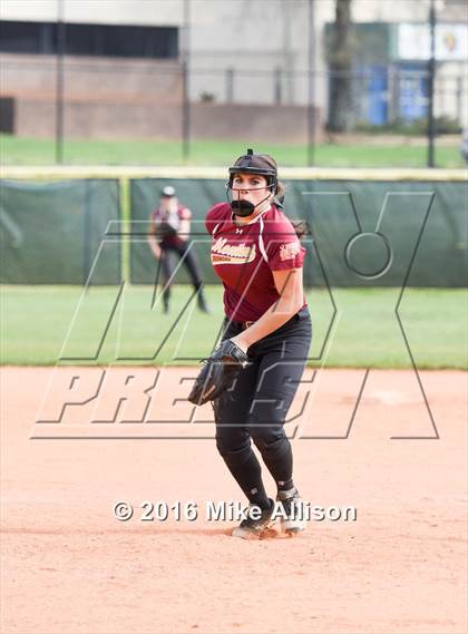 Thumbnail 3 in Siegel vs Montini photogallery.