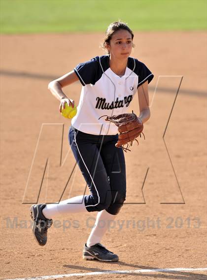 Thumbnail 2 in Trabuco Hills vs Northwood (Timberwolf Classic) photogallery.
