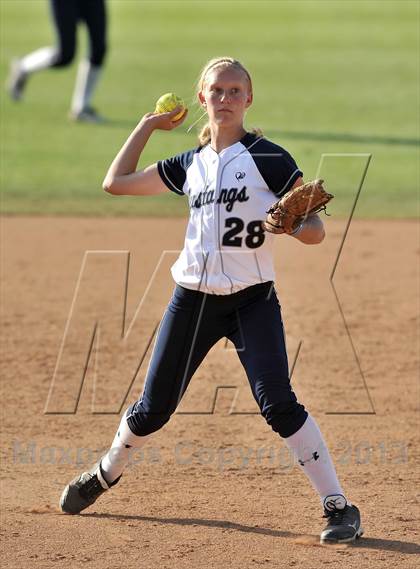 Thumbnail 3 in Trabuco Hills vs Northwood (Timberwolf Classic) photogallery.